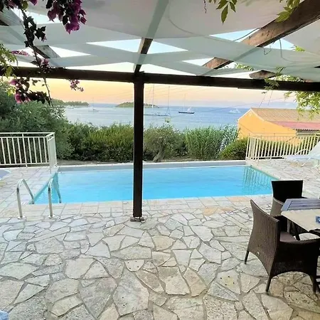 Mare Ciel Villa *